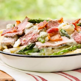 Creamy Blue Cheese Pasta with Steak and Bacon for #SundaySupper